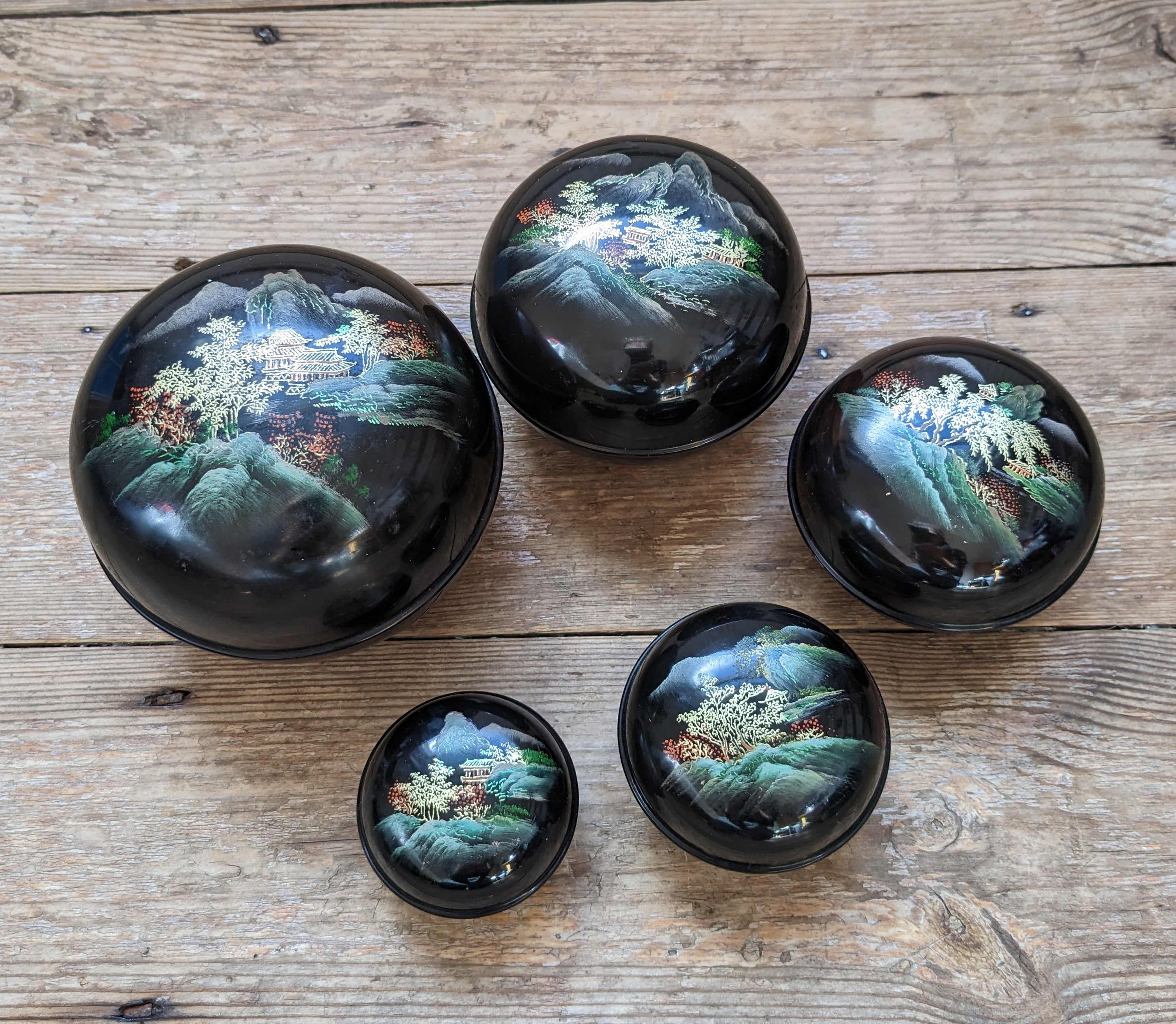 Vintage Japanese Lacquer Nesting Bowls Set of 5 — Hand Painted, Black & Gold, Early 1900s