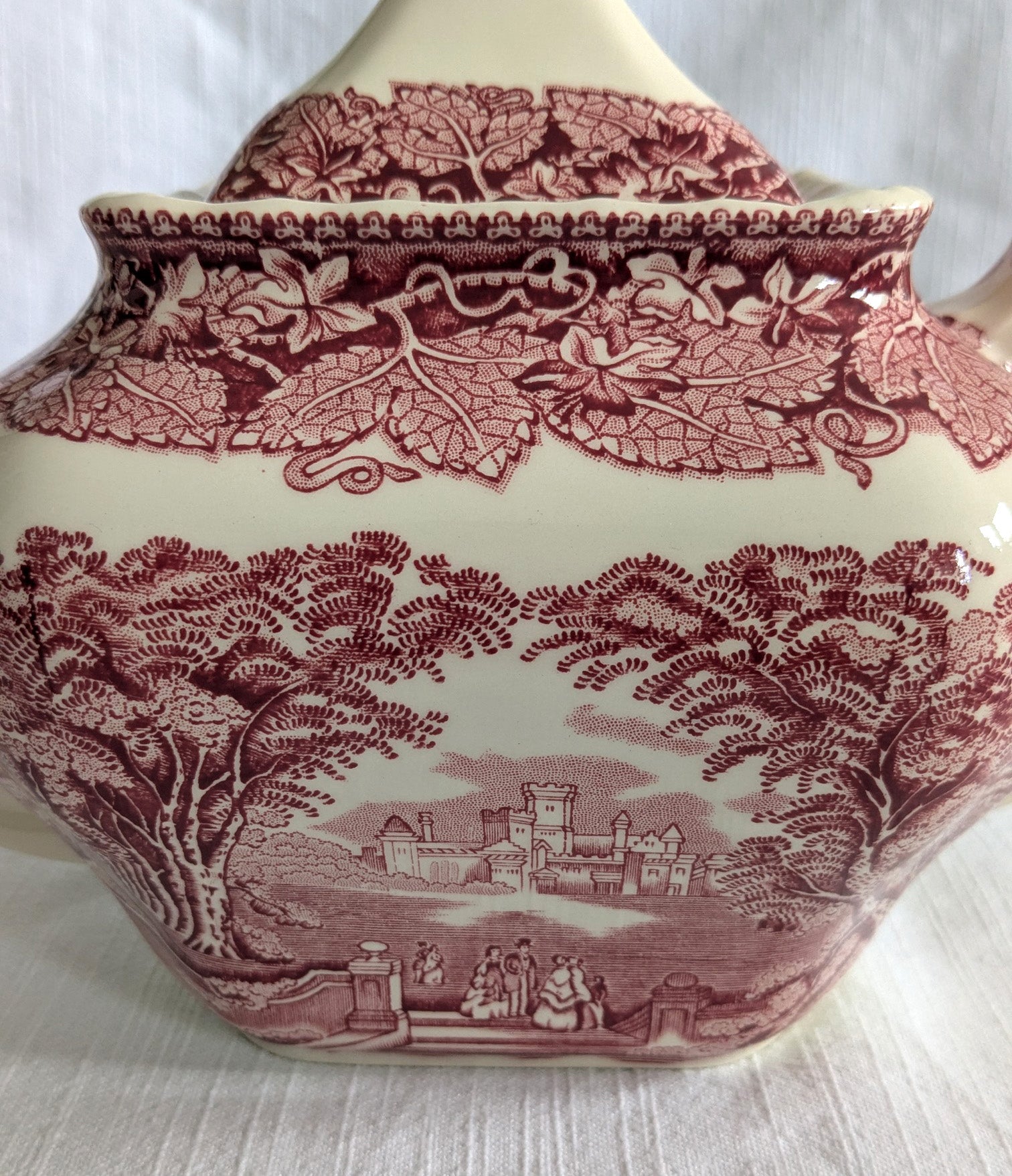 Mason's Ironstone Teapot — Vista Pattern Red & White Transferware, Mid-Century 1950s