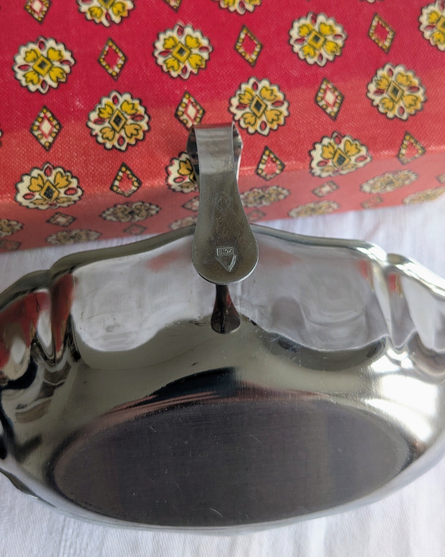 Vintage French Inox Sauce Dish & Spoon — Scalloped, Boxed, Retro Tableware