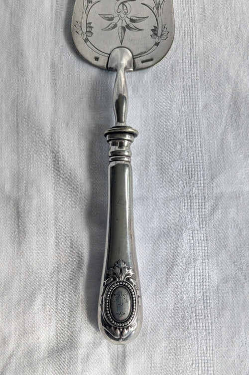 Antique Christofle Fish Server — Filet Droit Silverplate, Engraved, Late 19th Century