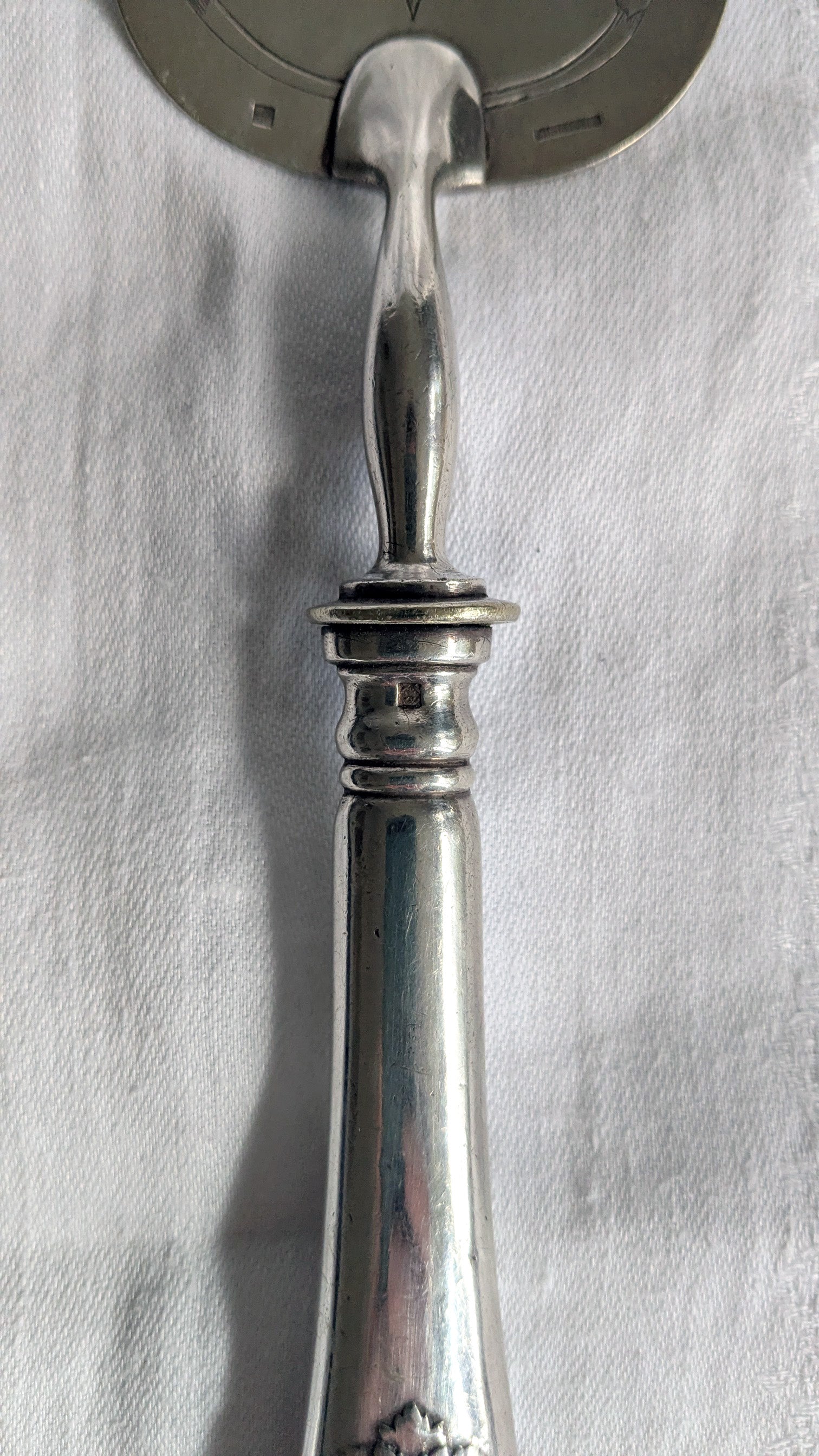 Antique Christofle Fish Server — Filet Droit Silverplate, Engraved, Late 19th Century