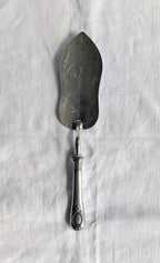 Antique Christofle Fish Server — Filet Droit Silverplate, Engraved, Late 19th Century