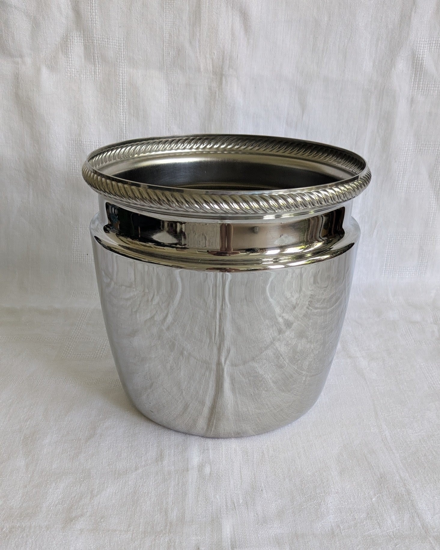 Vintage Alessi Champagne Wine cooler in Stainless Steel – Italian Modernist Design