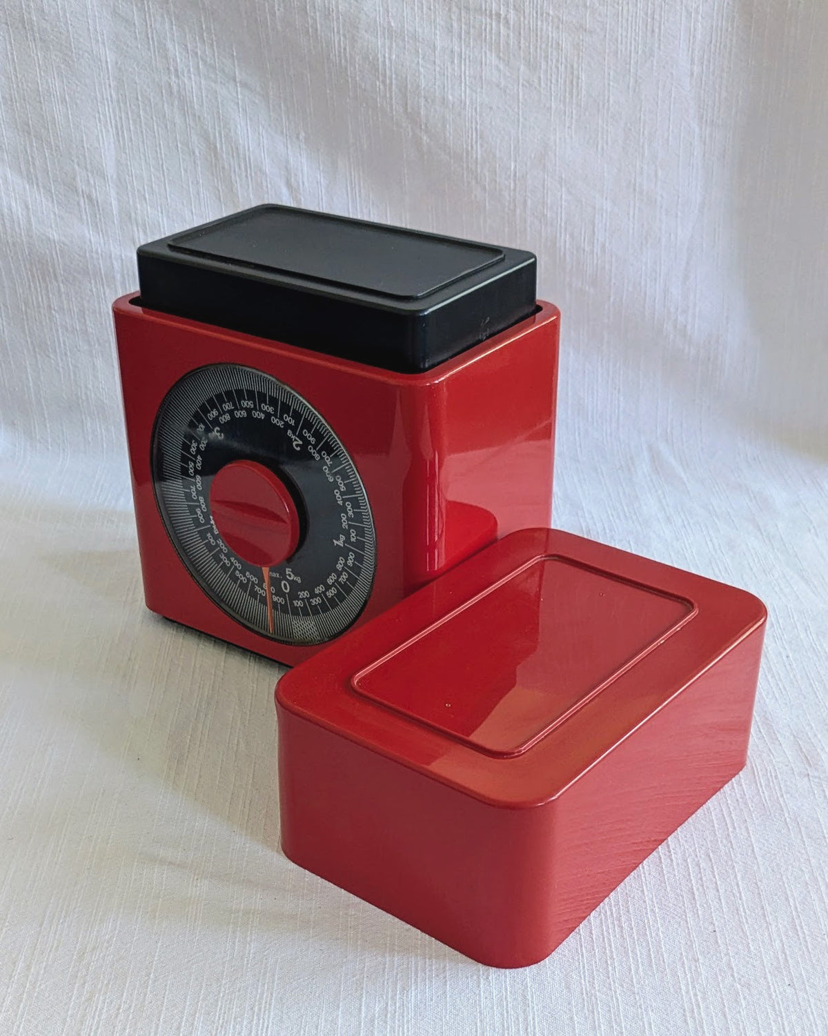 Red Vintage Terraillon Kitchen Scale - 1970s French Design