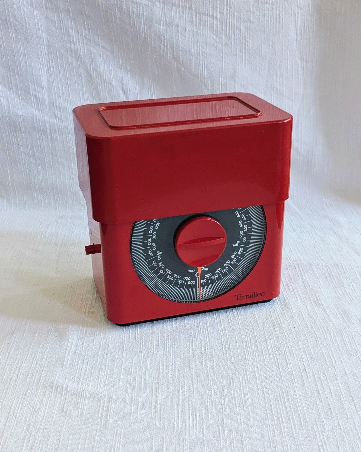 Red Vintage Terraillon Kitchen Scale - 1970s French Design