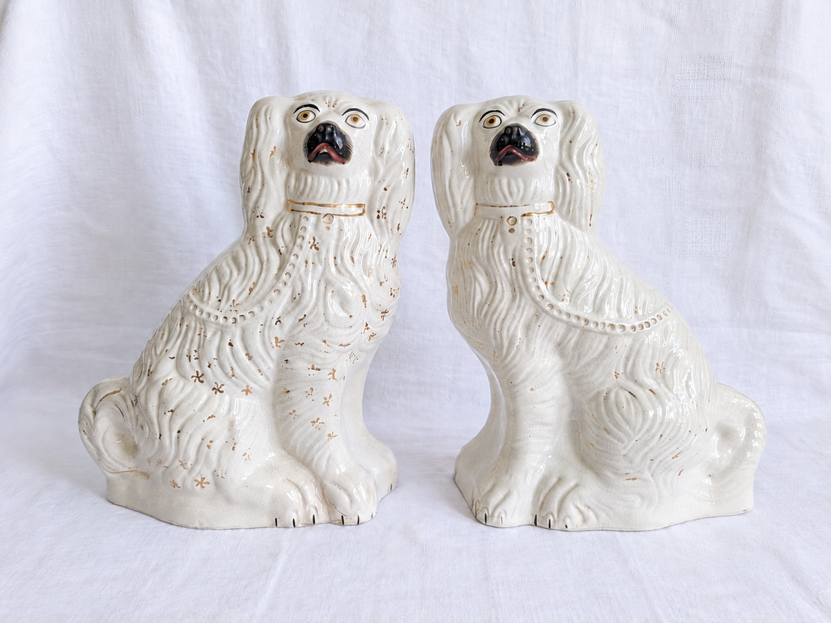 Pair of antique Victorian Staffordshire spaniel dogs, c.1880